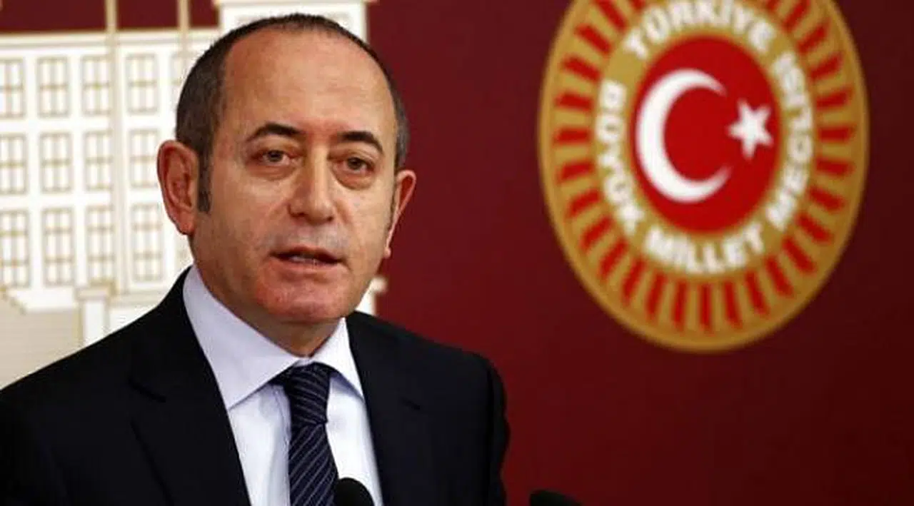 CHP'li Hamzaçebi Aday Olduğunu Açıkladı