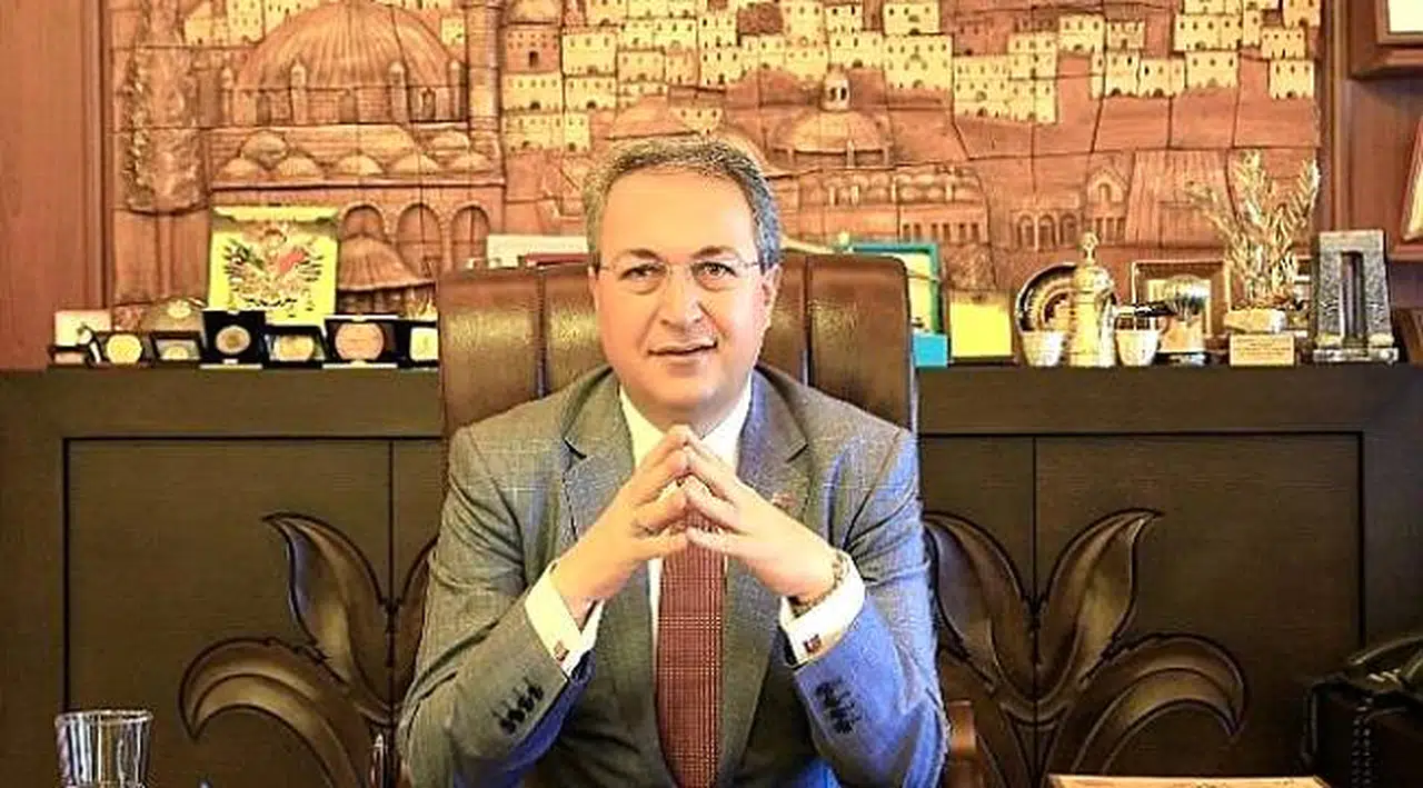 'Erdoğan İstifamı İsterse Neden Ben Diye Sormam'