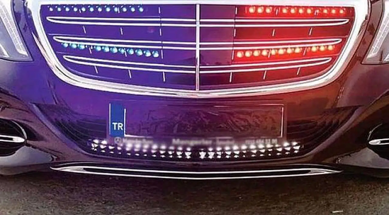 Geçiş Üstünlüğü Yok Diye İtfaiye ve Ambulansa Yol Vermediler!