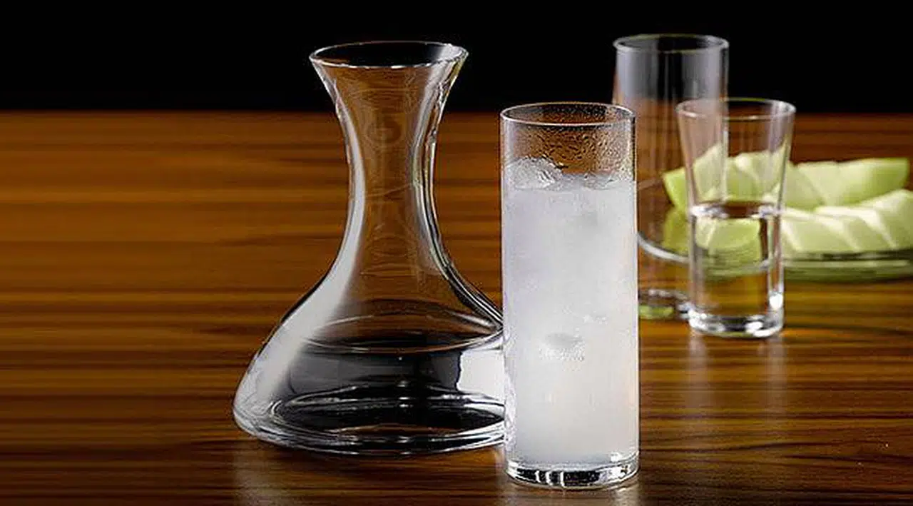 İçki İmalatı Eve Taşındı: 50 Liraya 10 Şişe Rakı