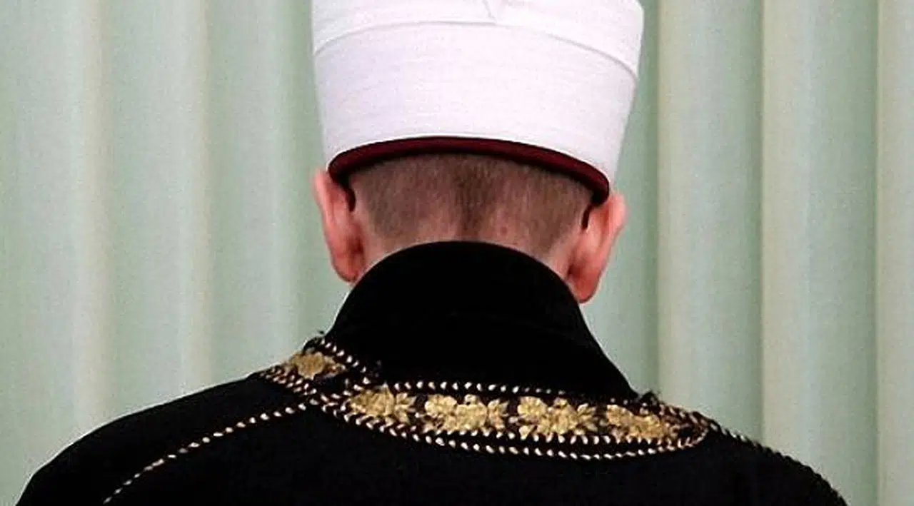İmama 'Çocuklara Masaj' Soruşturması!