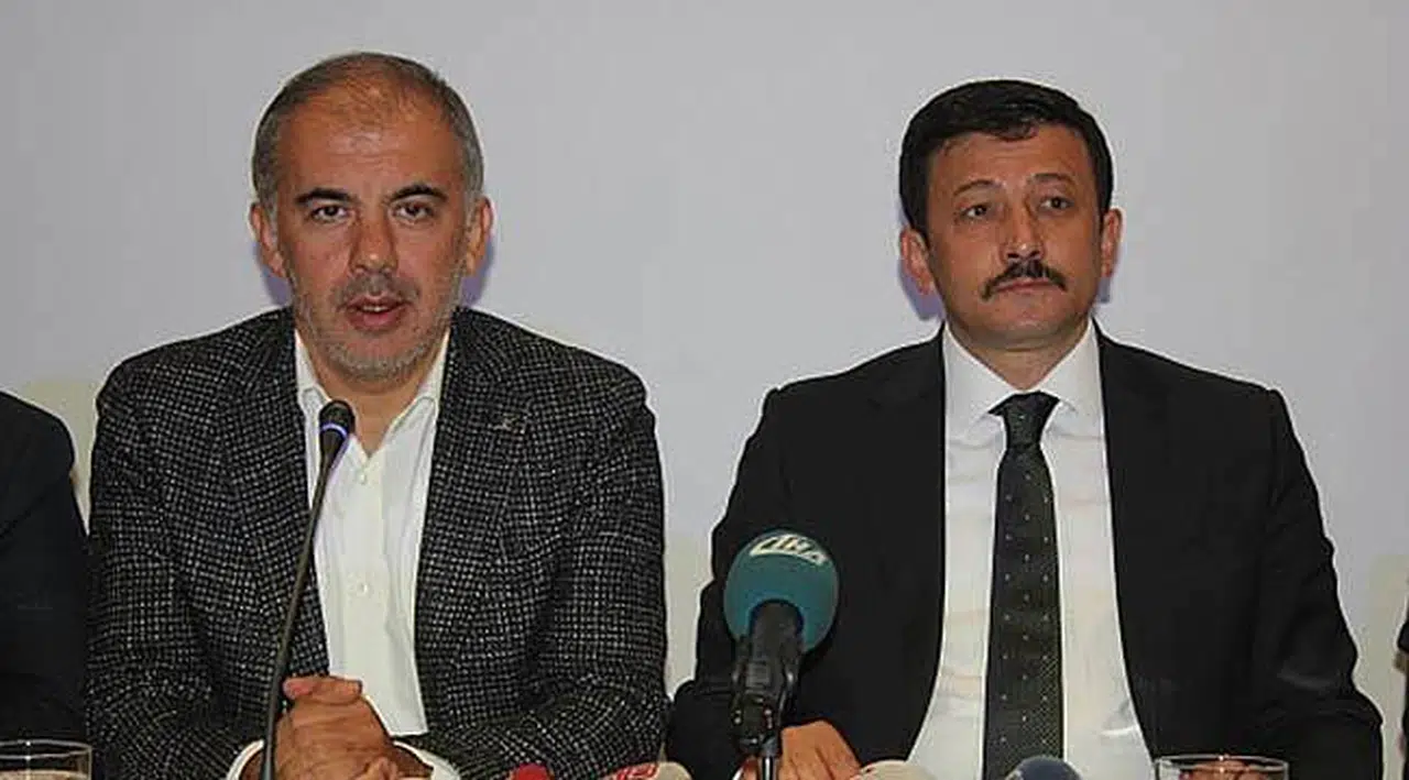 AK Parti İzmir'den Yerel Yönetimlere Toplu Salvo