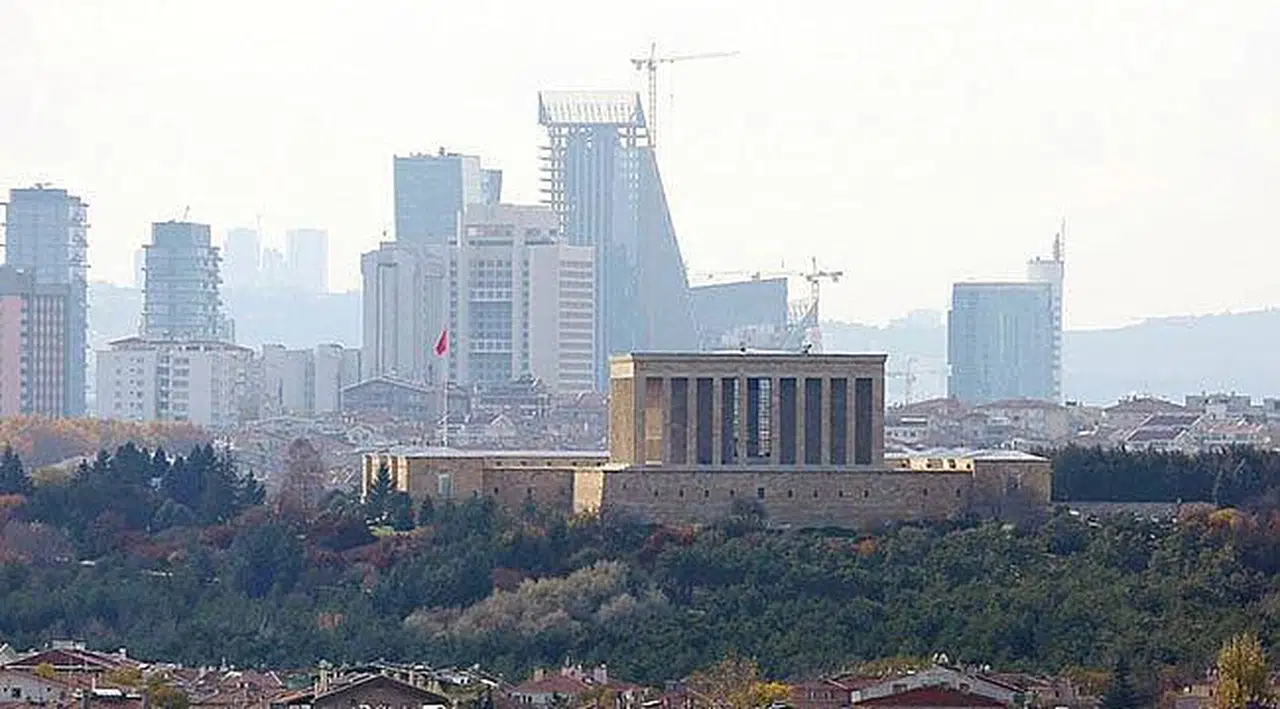 Ankara'da Siluet Tartışması Yaratacak Görüntü