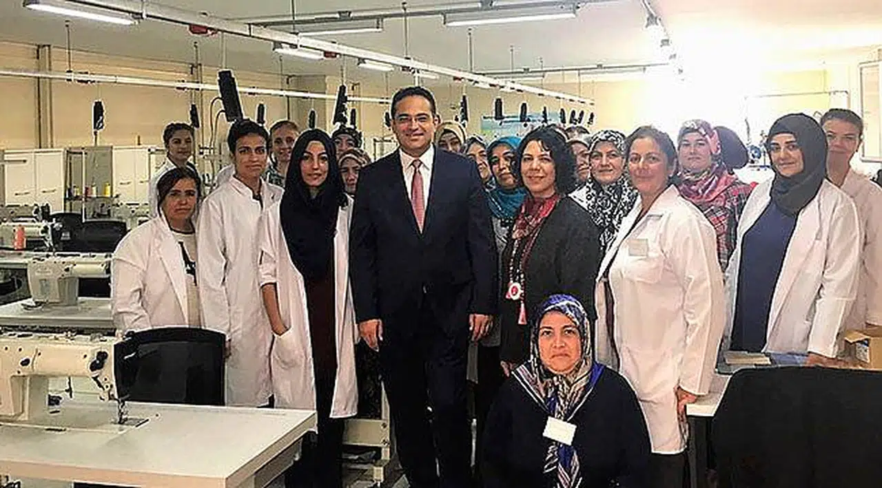 Bornovalı Kadınlar Meslek Sahibi Olmanın Mutluluğunu Yaşıyor