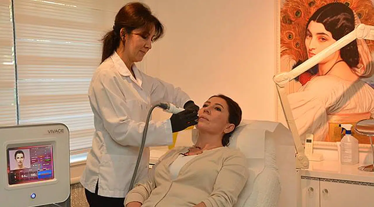 Clinic APlus'tan Cildiniz İçin Son Teknoloji Çözümler