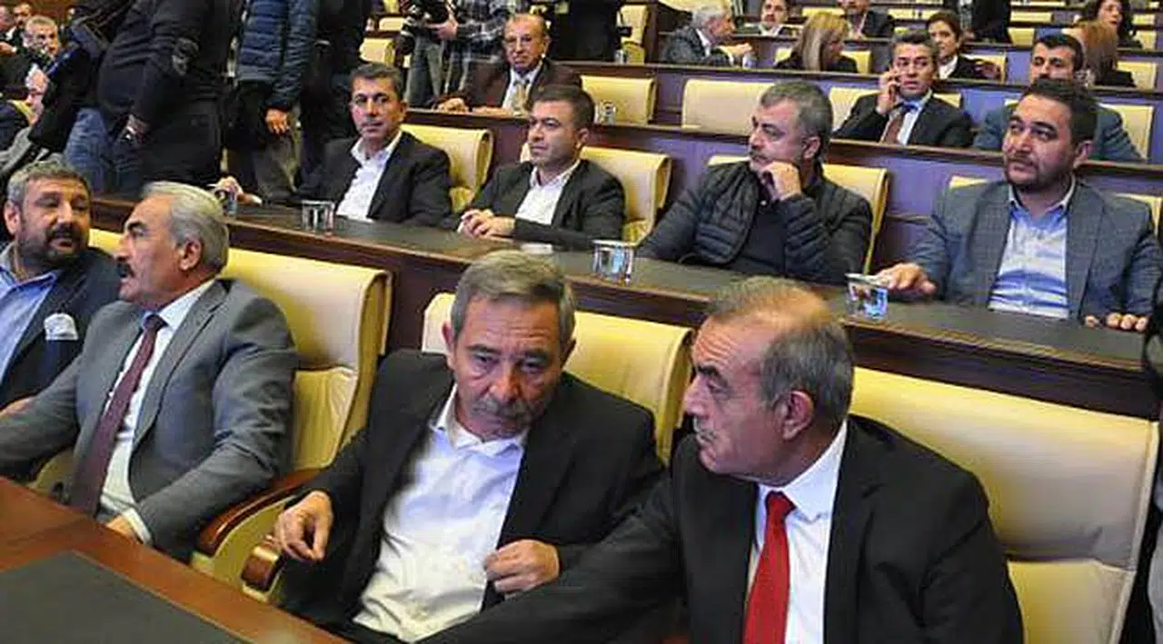 SİNCAN BELEDİYE MECLİSİ'NDE BAŞKANLIK İSTİFALARI!