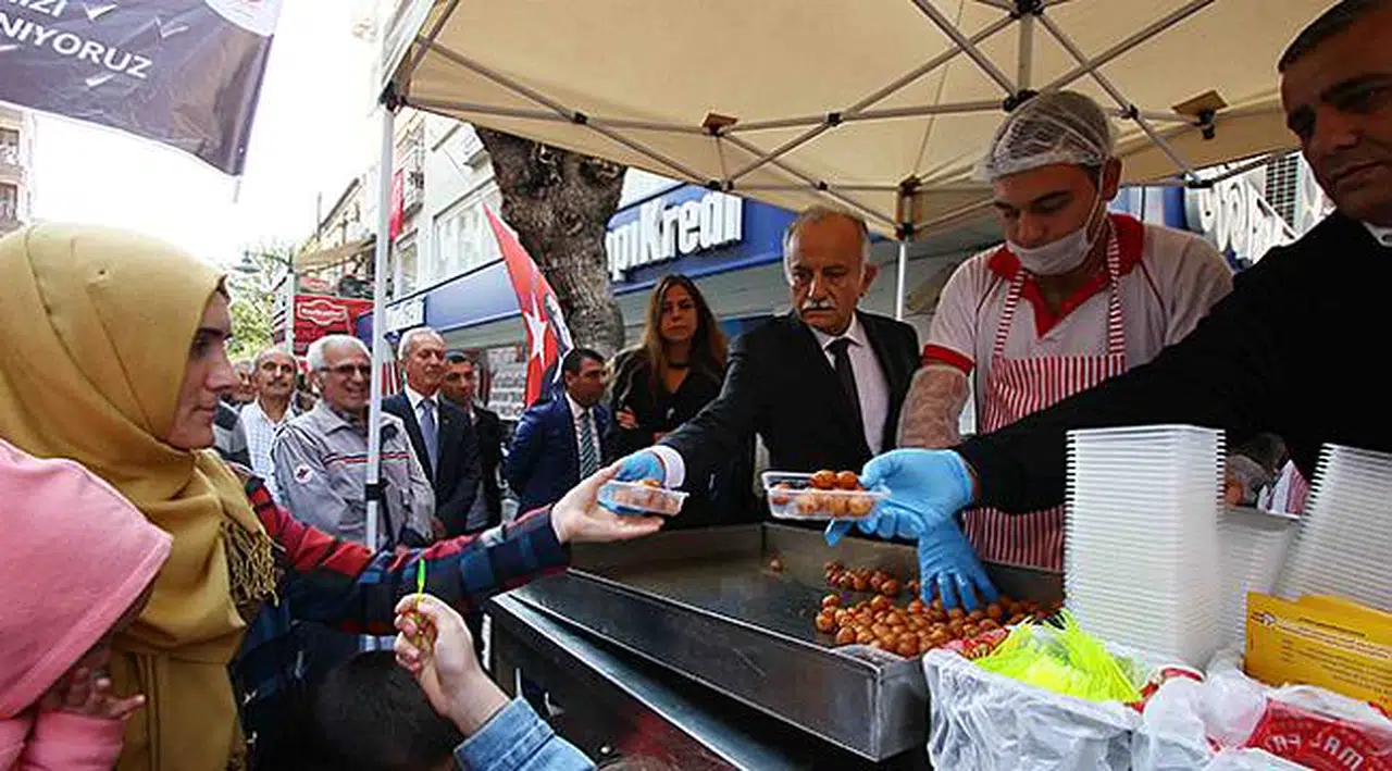 Saygıyla... Özlemle...
