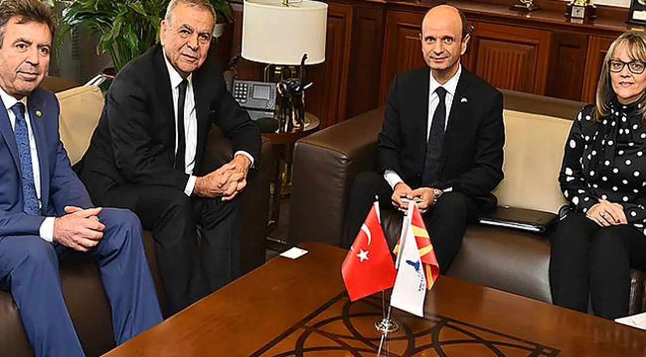 3 Ülke 3 Mesaj