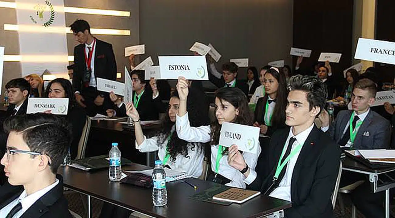 Doğa Koleji Küresel Sorunlara Çözüm Aradı