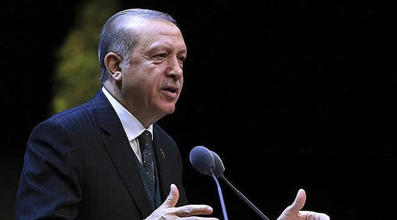 Times: Erdoğan, Nezaket Yoksunu 'Bıyıklıları' Atina'ya Getiriyor