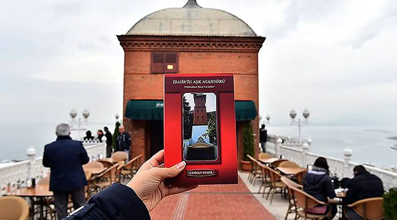 Eski Başkan, Yeni Yazar