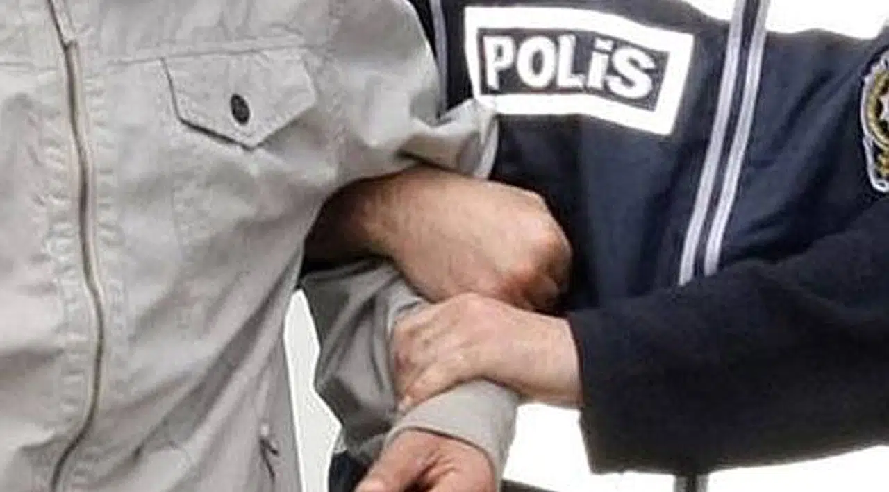 Foça Emniyeti Göz Açtırmıyor