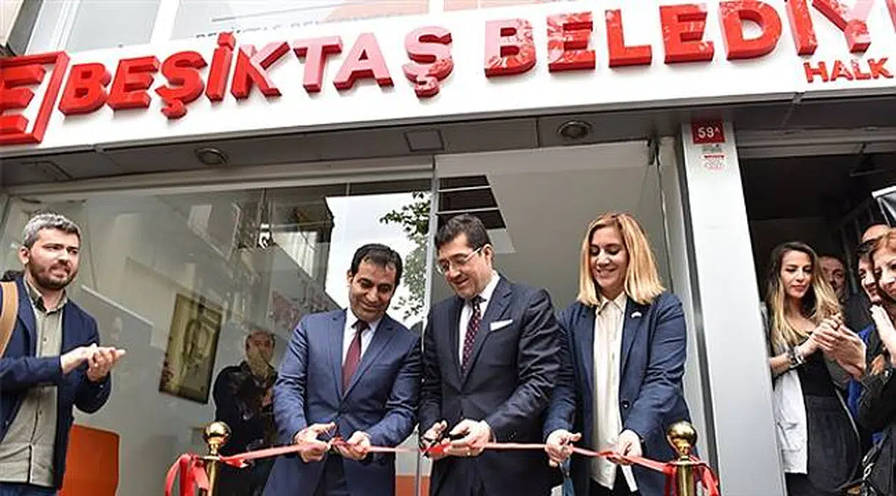 Beşiktaş Belediye Başkanı görevinden uzaklaştırıldı: ‘Hükümet eliyle kumpas yapılıyor’