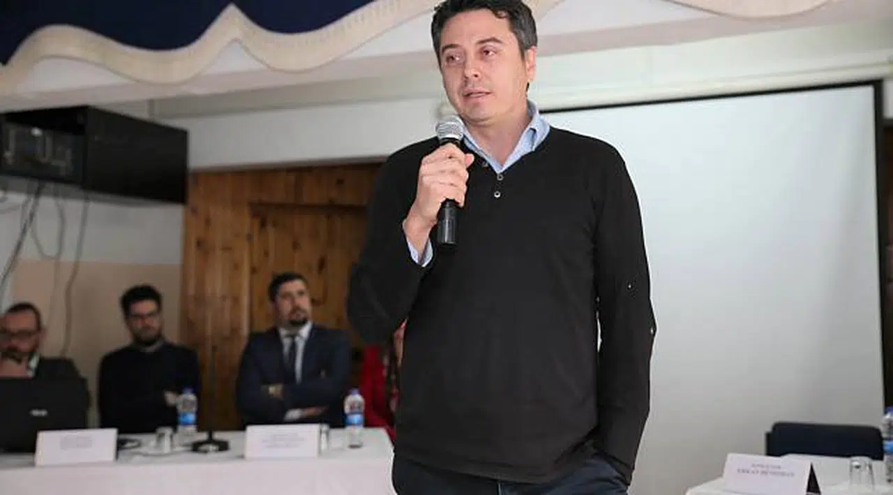 Küçüktaşdemir: Çok okuyun, sorular sorun