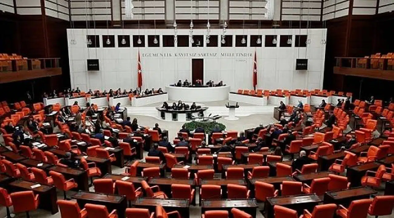 AKP ve MHP'nin grup toplantısı iptal edildi