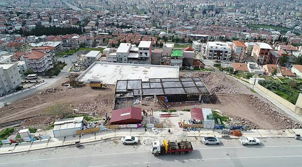 Atatürk Mahallesi’ne sosyal tesisli pazaryeri