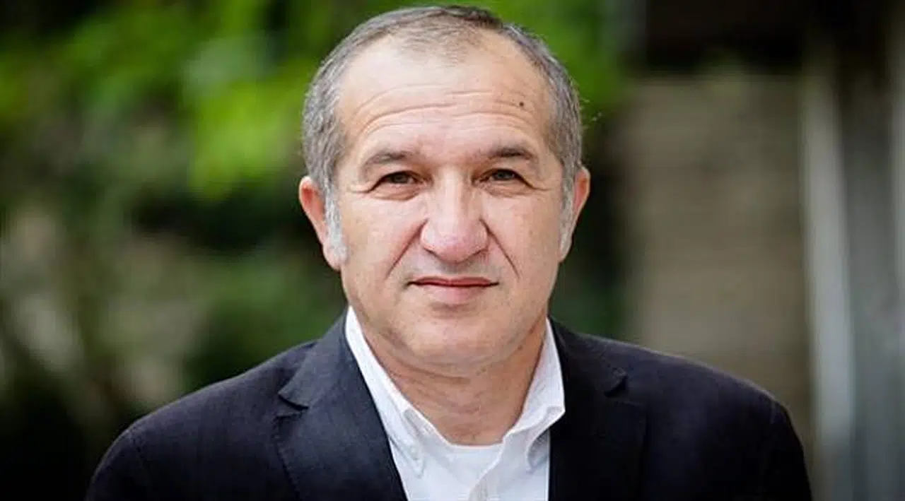 Cumhuriyet: Akın Atalay delillerin toplanmasına rağmen tahliye edilmedi; bir yanımız Silivri'de!