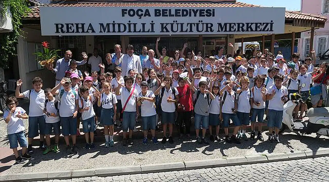 FOÇA’DA ‘MAHALLİ İDARELER’ DERSİ