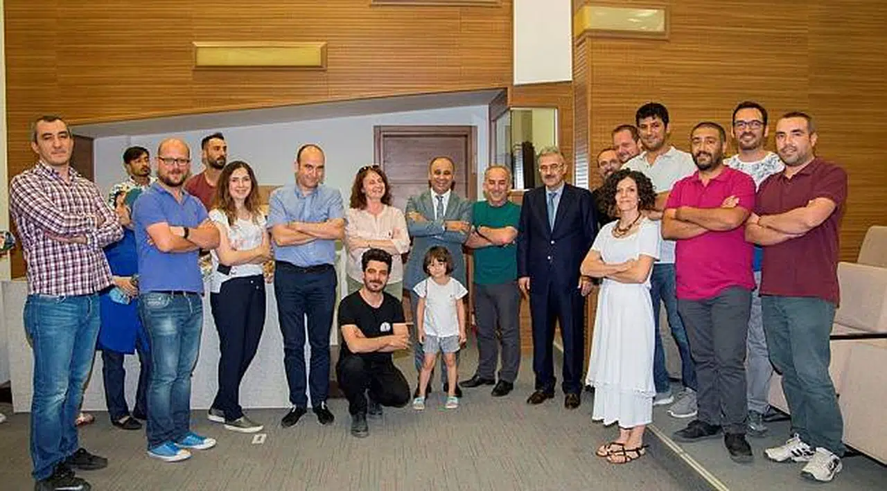 İzmir Valisi Erol Ayyıldız Milli Eğitim çalışanlarının Ramazan Bayramı’nı kutladı