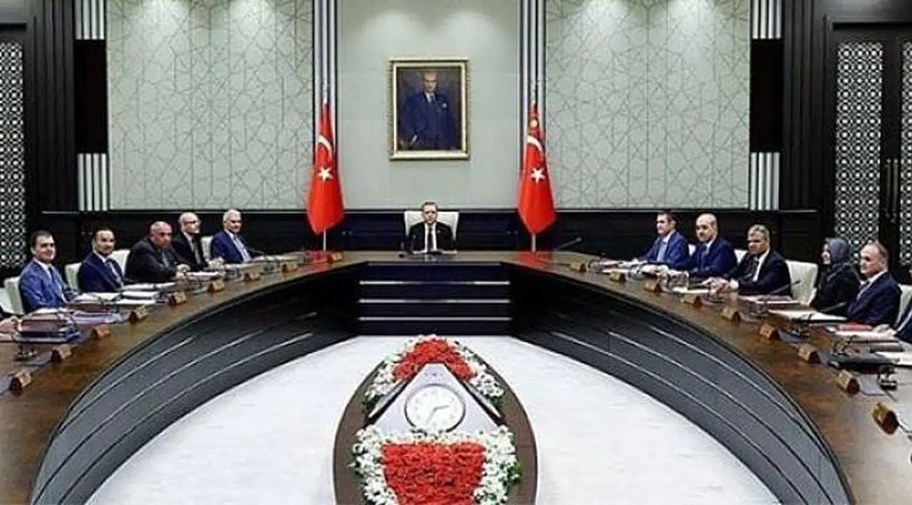 Erdoğan 'partili olmayacak' dedi; kabinede yer almayacak bakanlar: Garipsenecek bir durum yok