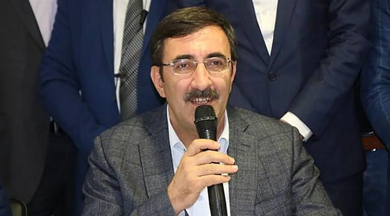 AK Parti'den liranın erimesine: Ekonomik temellerle izah edilemez