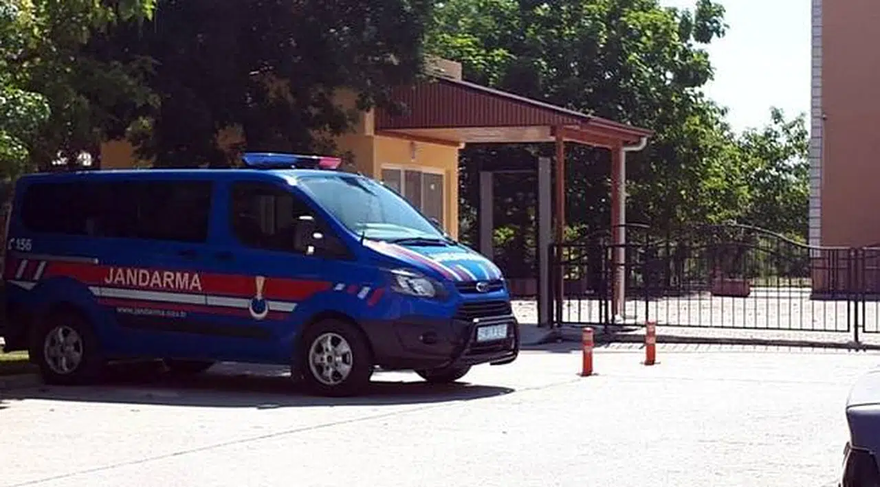 FETÖ okulunun genel müdürü Yunanistan'a kaçarken yakalandı