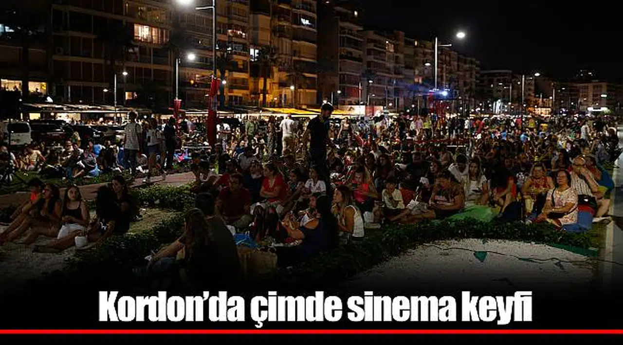 Kordon’da çimde sinema keyfi