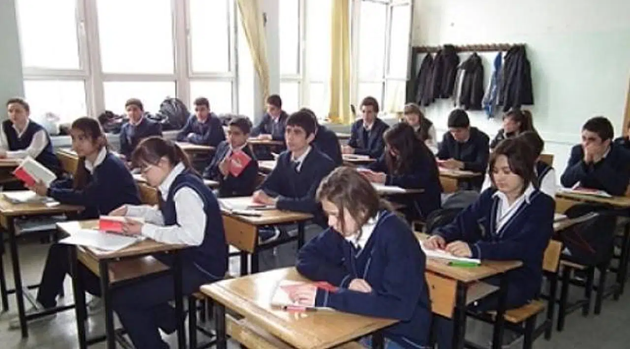 MEB'in yol haritası: Öğretmenlik meslek kanun taslağı oluşturulacak; lisede çift diplomalı yapıya geçilecek