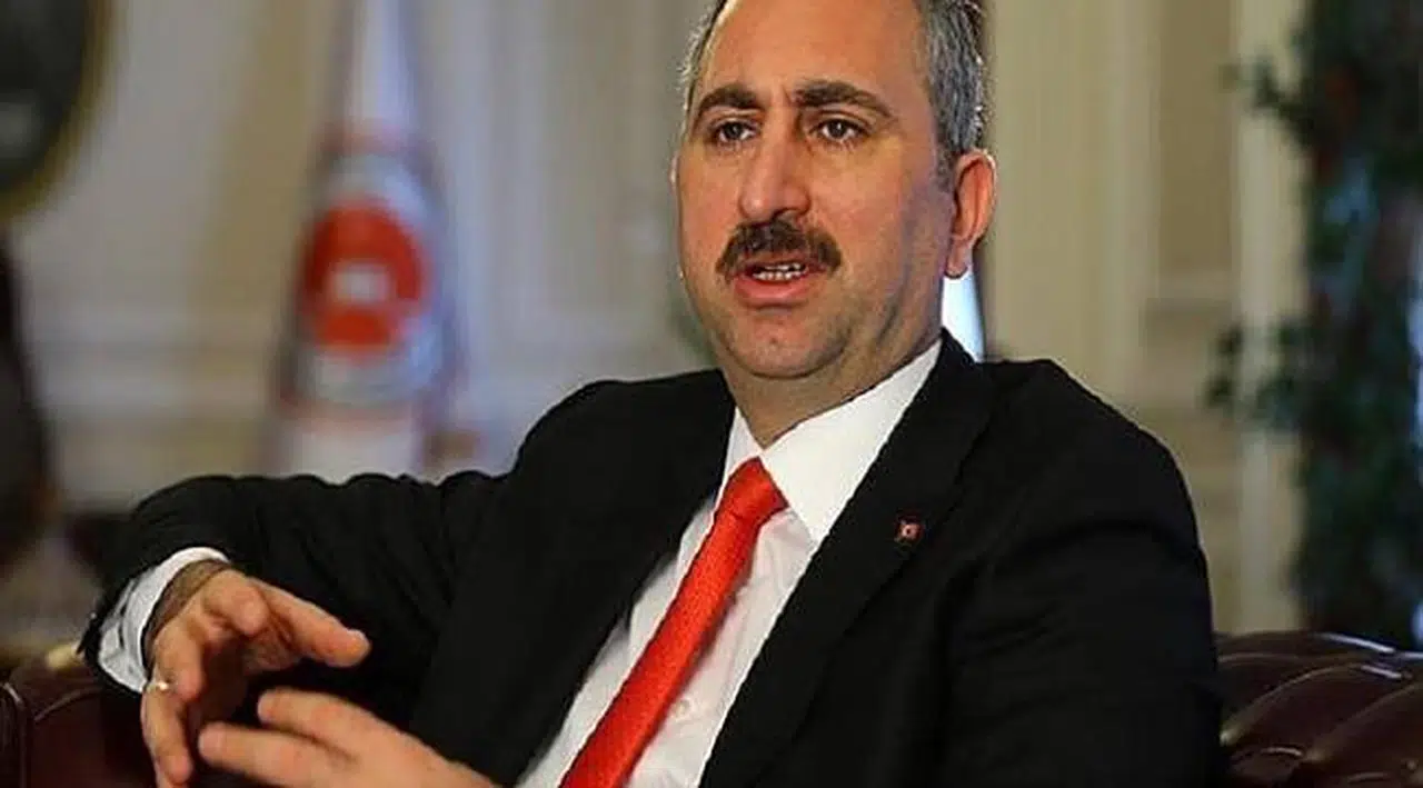 Adalet Bakanı Gül'den flaş izin