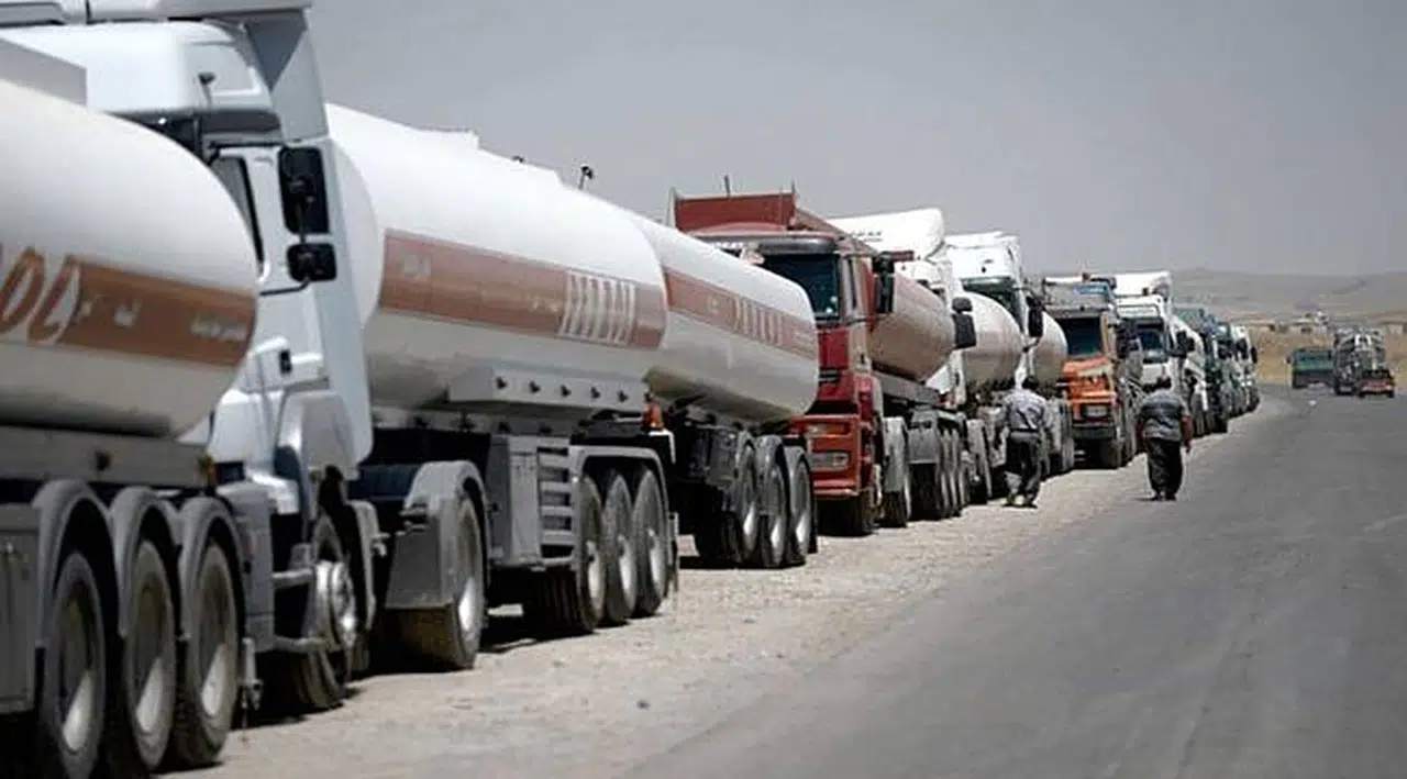 Güney Kore İran'dan petrol sevkiyatını tamamen durdurdu