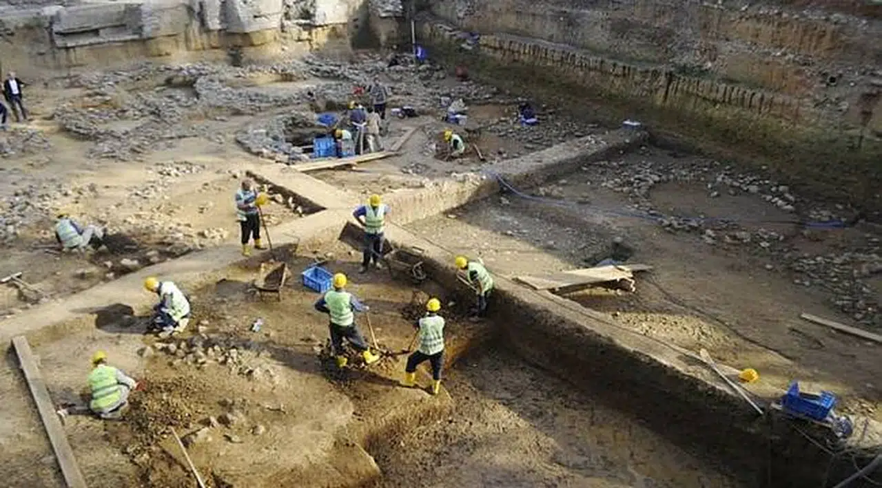 Beşiktaştaki üniversitenin inşaat alanında tarihi kalıntı bulundu