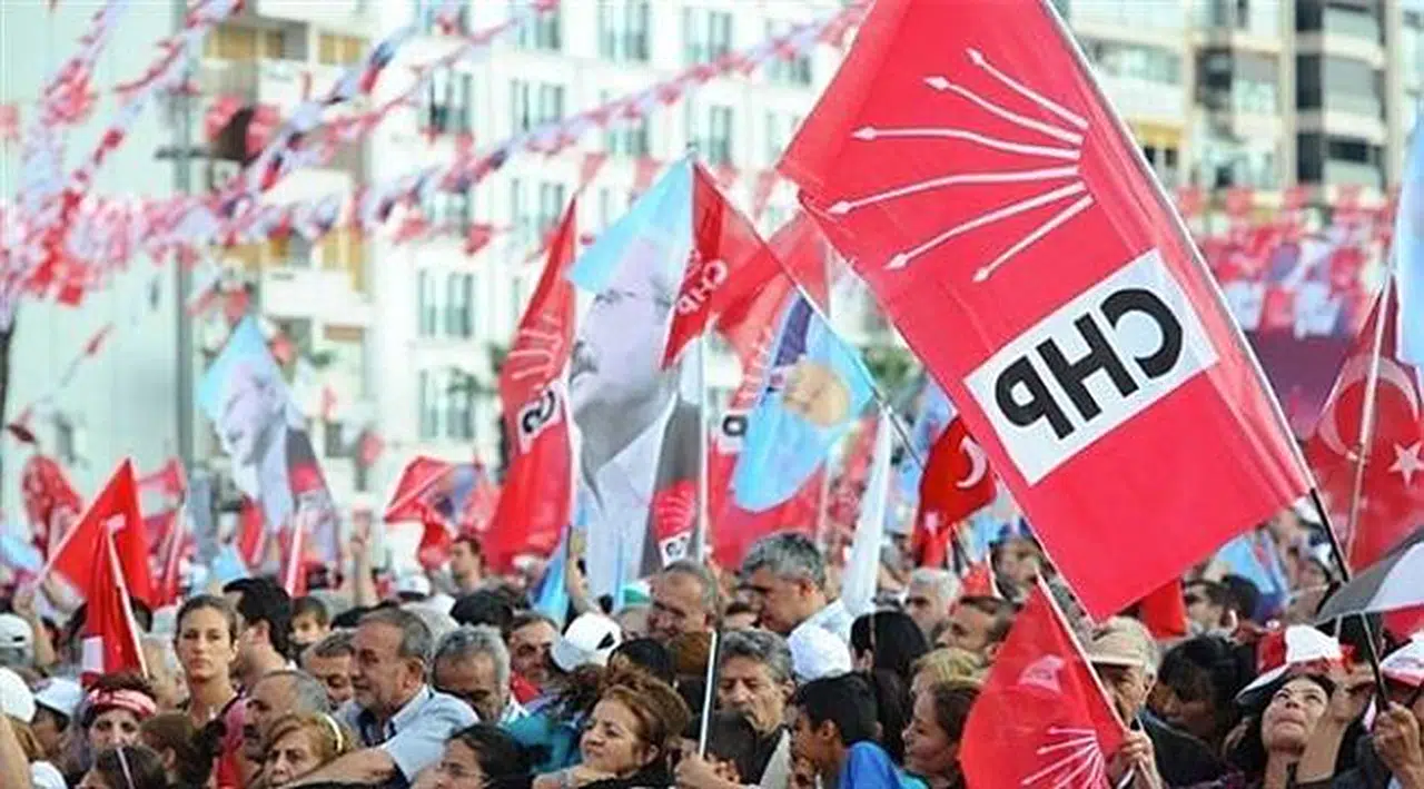 CHP'de Dikili ve Aliağa ilçe başkanları istifa edecek