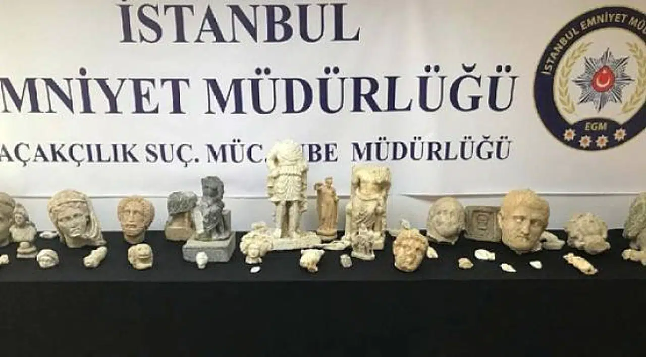 Cumhuriyet tarihinin en büyük kaçakçılık operasyonu; 30 kişi gözaltında