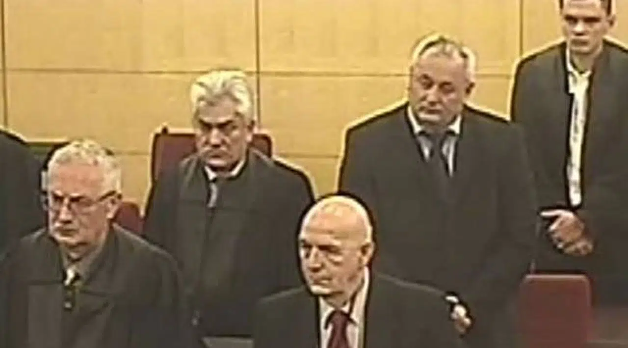 Eski Sırp komutana 'soykırım' suçundan hapis cezası