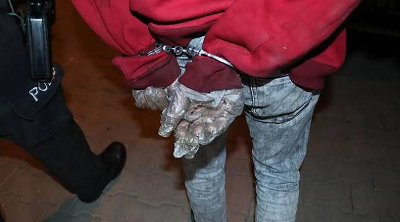 Suçüstü yakalandı