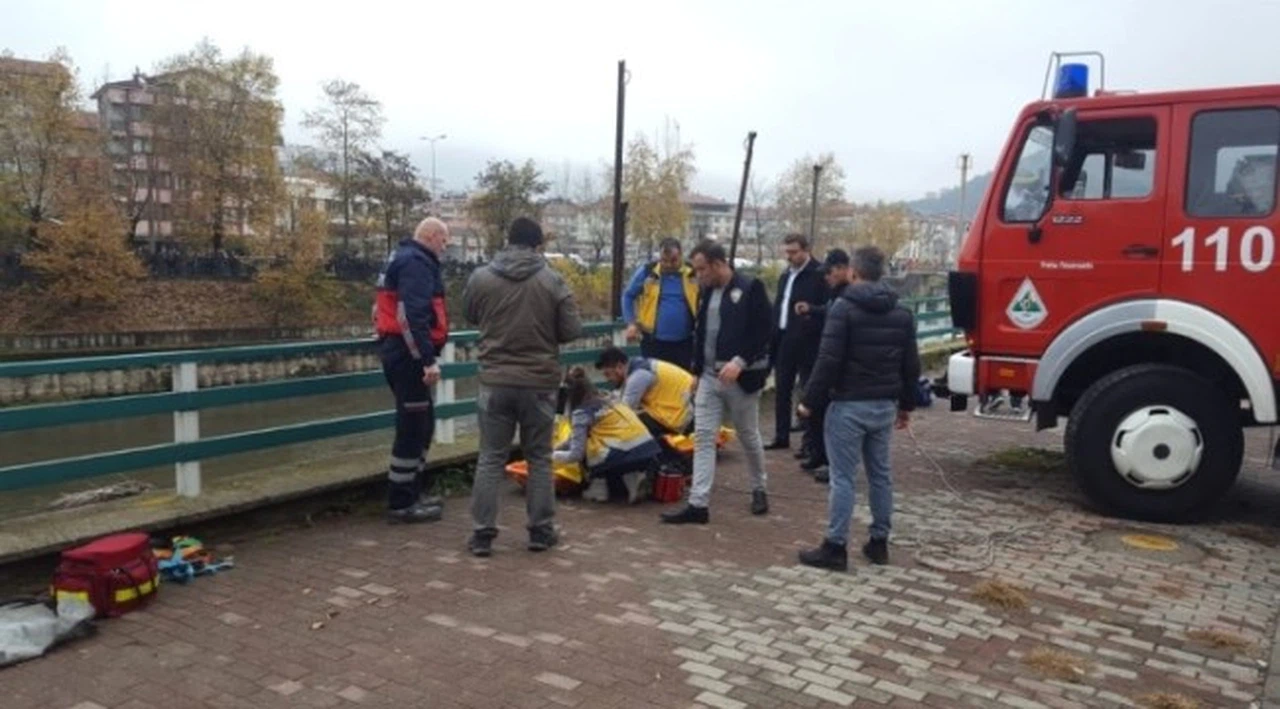 2 Gündür Kayıp Olan Lise Öğrencisi Irmakta Ölü Bulundu