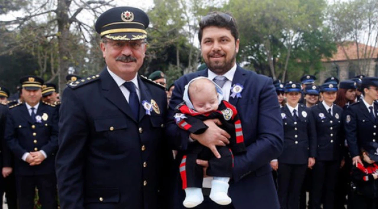 Emniyet Müdüründen kızına ceza yazan polise ödül