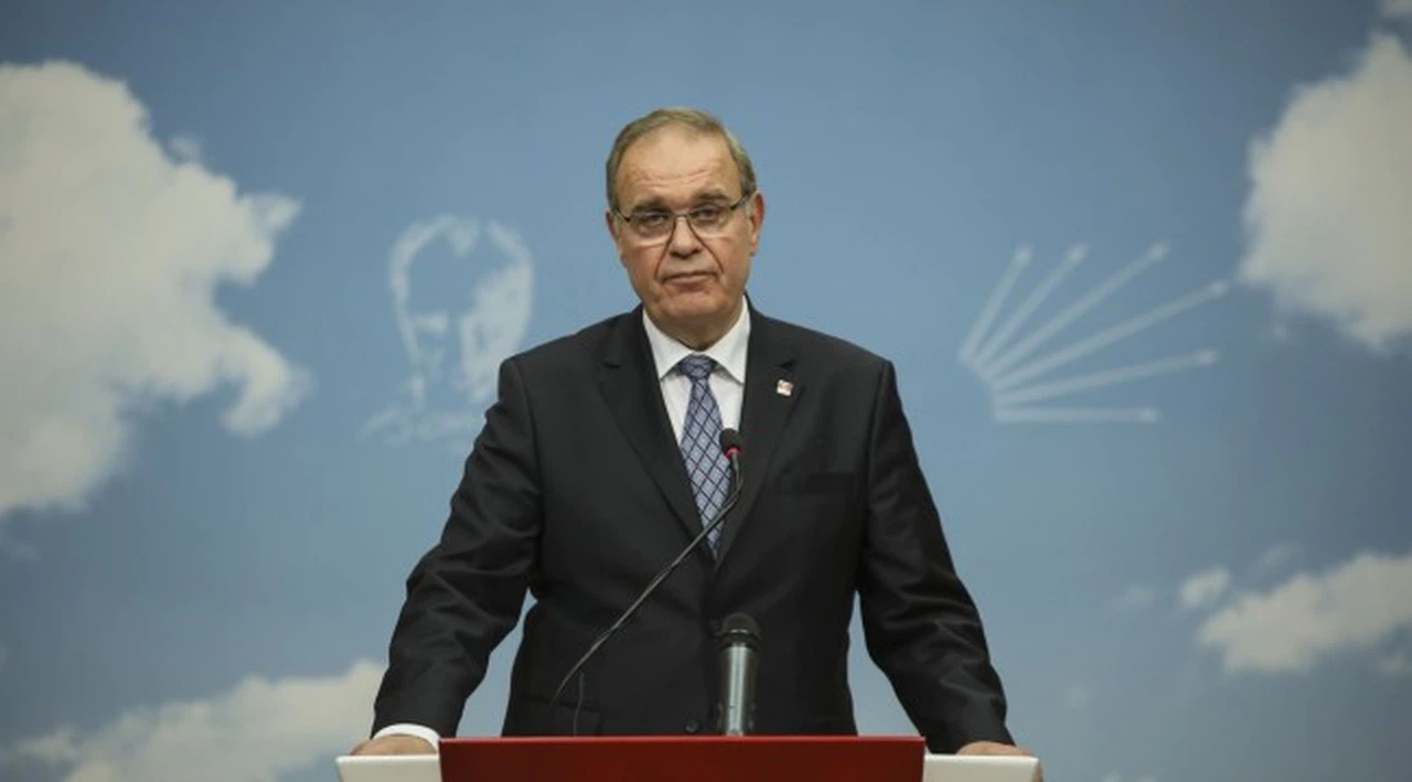 CHP Sözcüsü Faik Öztrak:  İstifa etmesini bekliyoruz!