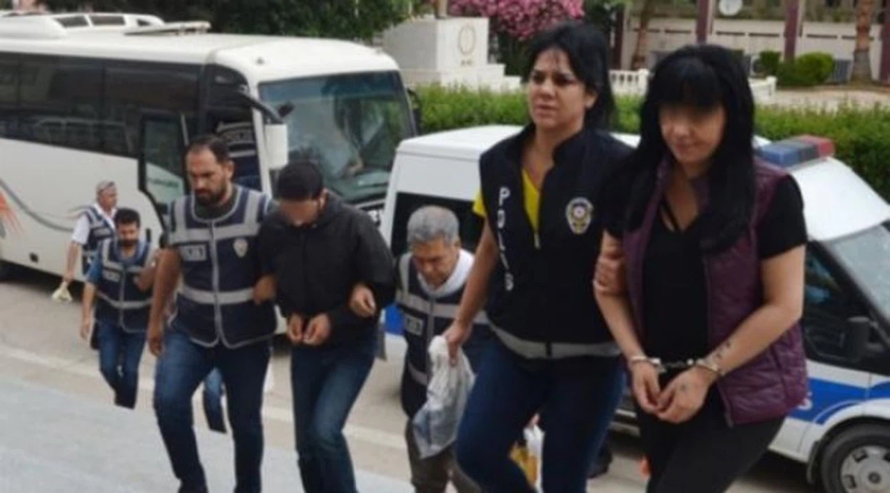 Fuhuştan yakalandı, bakın kim çıktı!