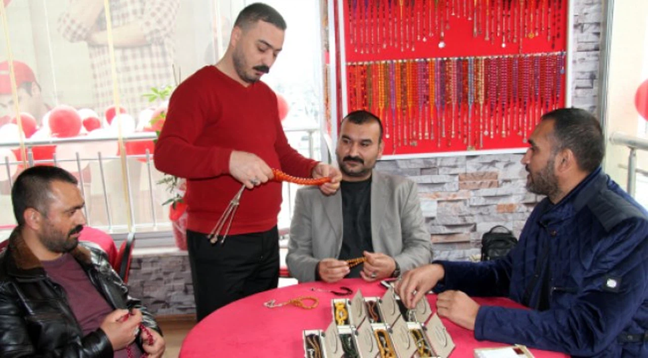 Kayseri'de 'Tespih Severler Derneği' kuruldu: Sol elle çekilirse kalp ritmini düzenler