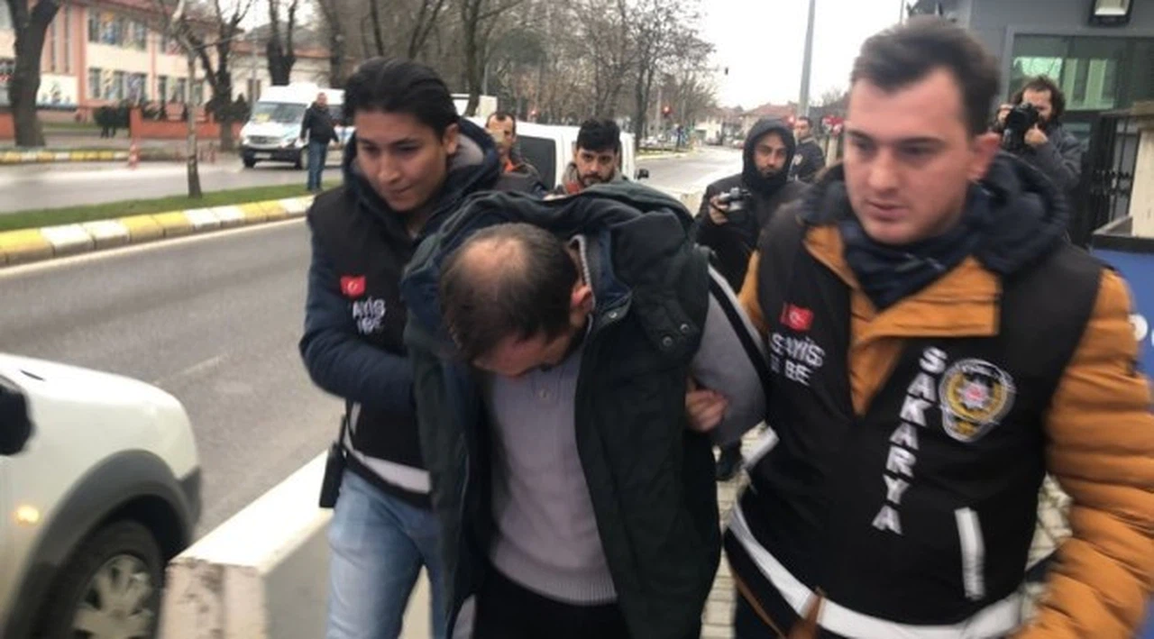 Borç yüzünden öldürüp cesedini ormanlık alana bırakmışlar