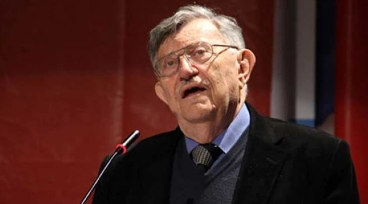 Korkut Boratav: AKP, marta kadar idare etmeye çalışıyor