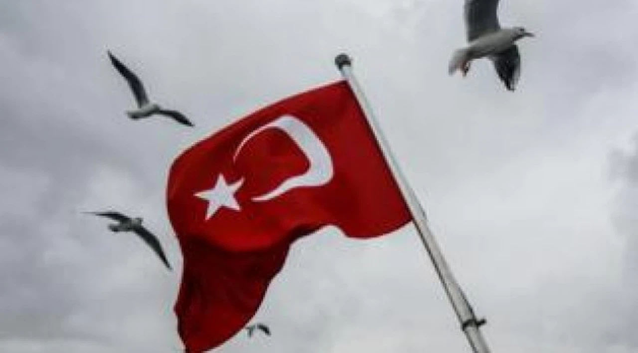 New York Times: Varlıklı ve yetenekli Türkler kitleler halinde ülkeyi terk ediyor