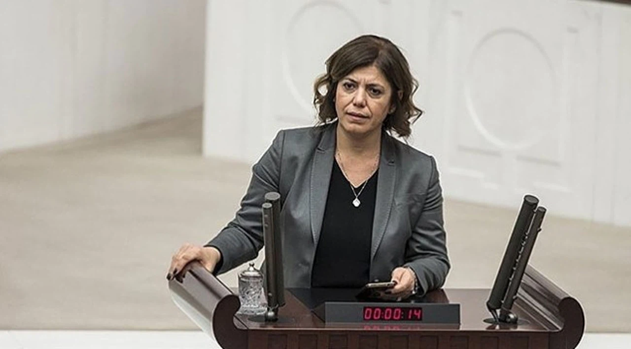 Yanıt verecek bir yetkili aranıyor: Bir daireye 727 seçmeni nasıl sığdırdınız?