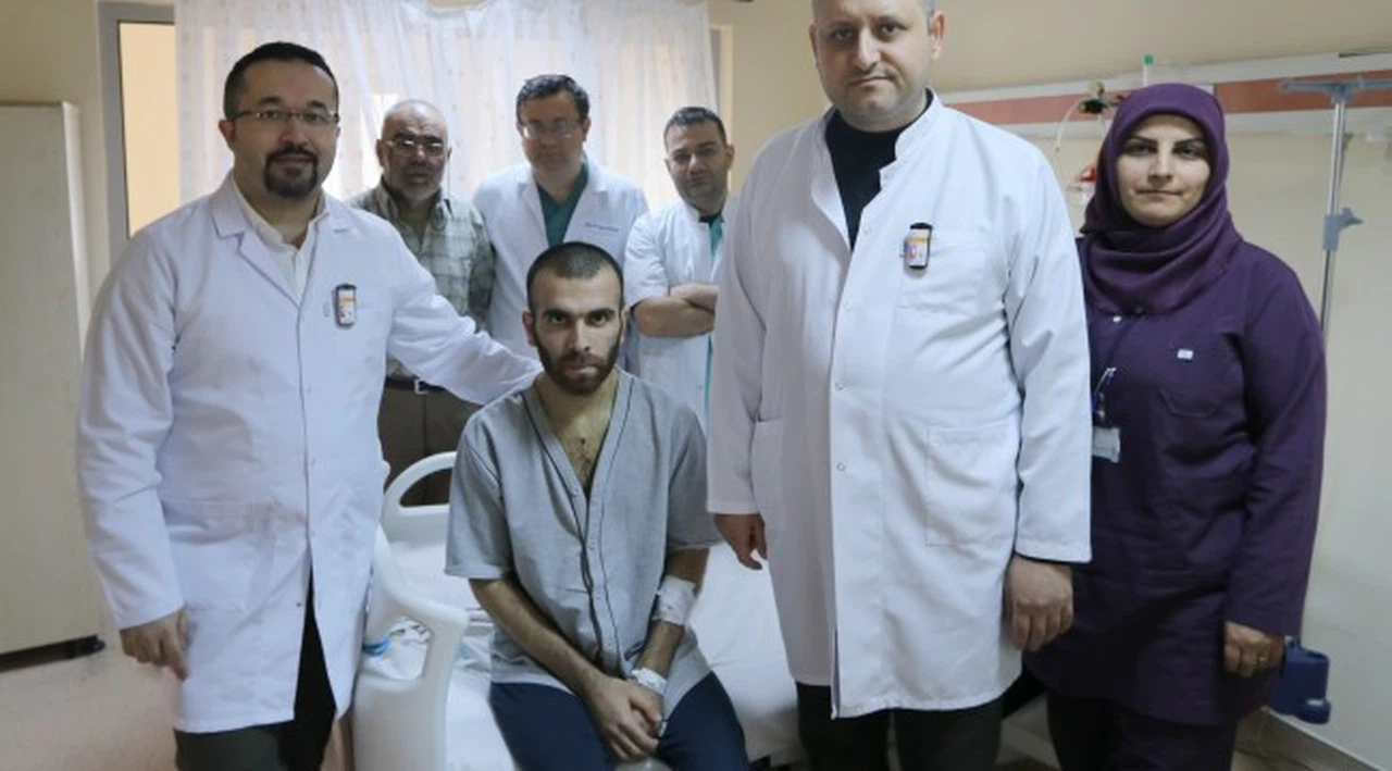 40 dakika süren kalp masajı ve ardından yapılan 7 saatlik ameliyatla hayata döndü