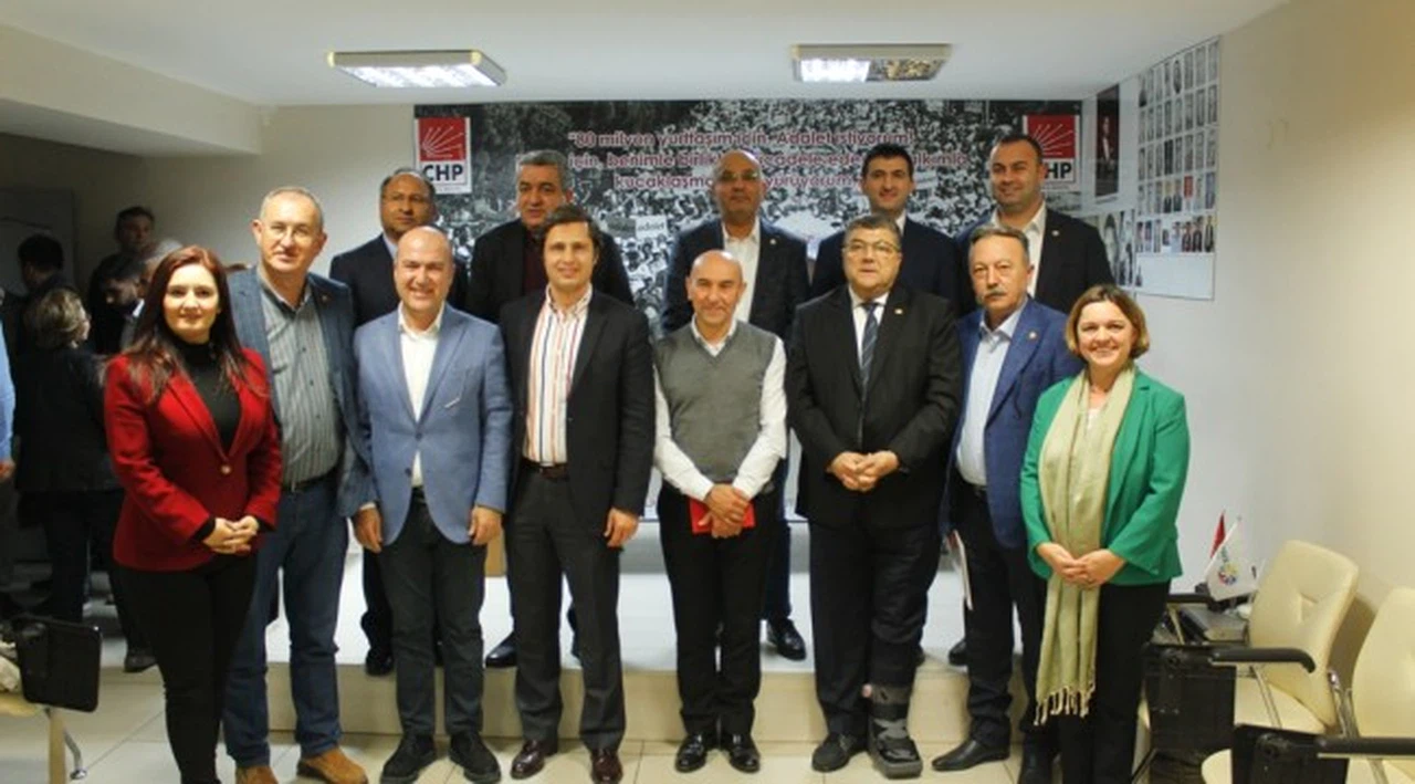 CHP'de milletvekilleriyle yerel seçim zirvesi