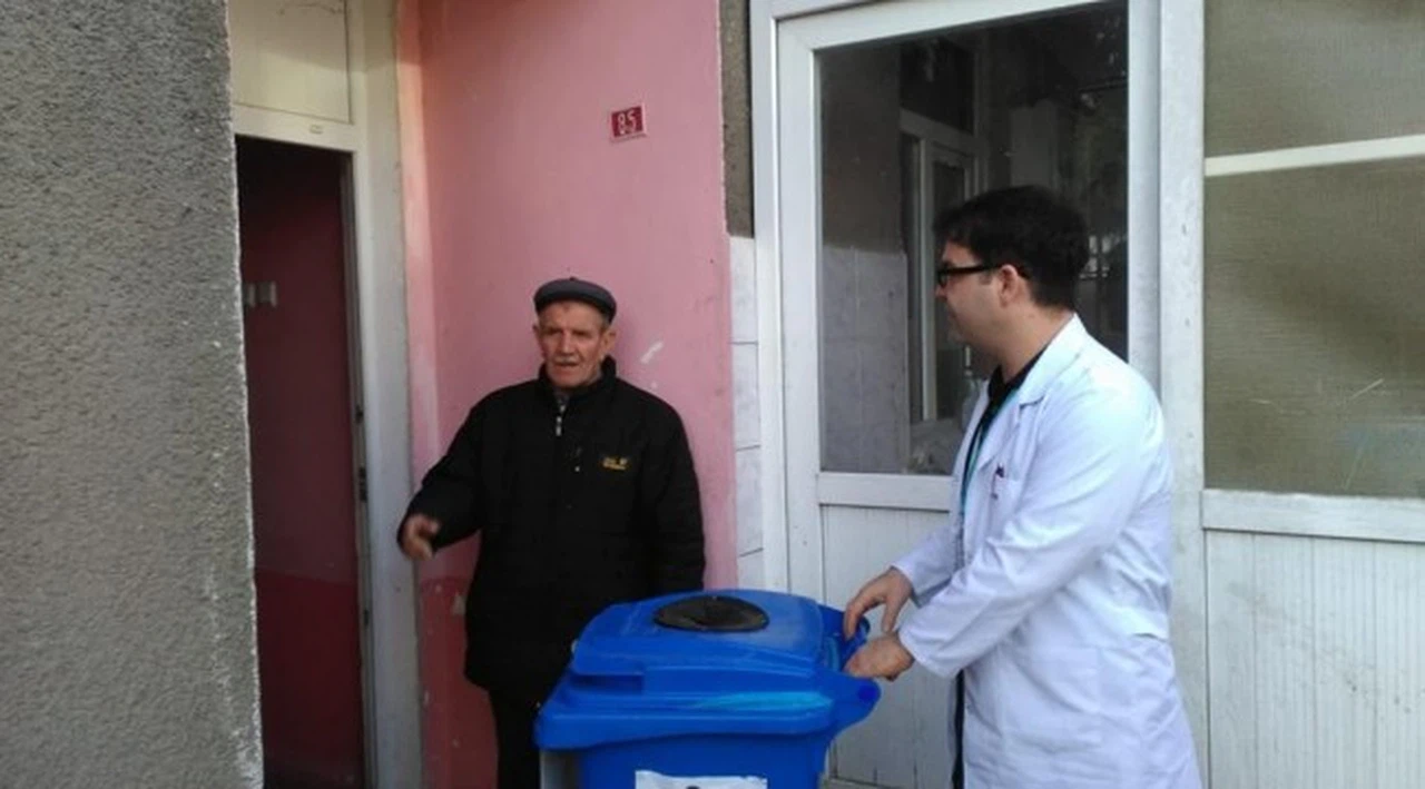 Köylerdeki atık ilaçlar toplanıyor