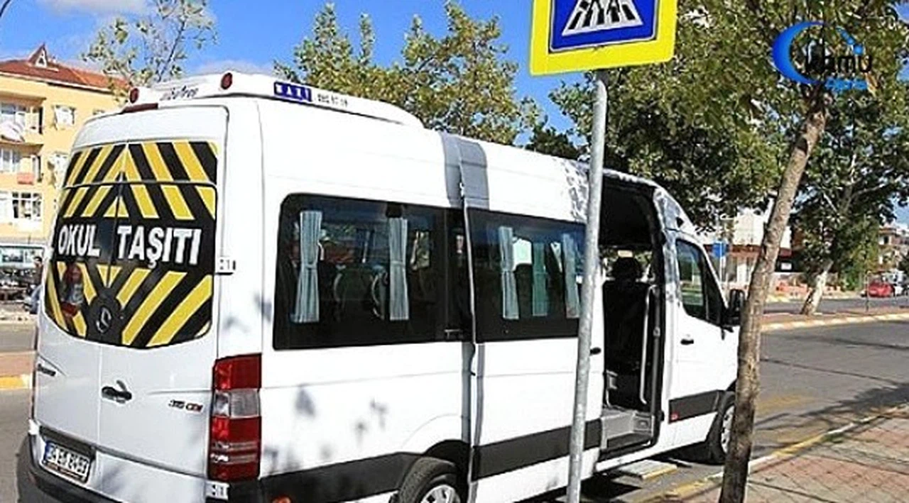 Okul servisinde uyuşturucu sevkiyatı polise takıldı