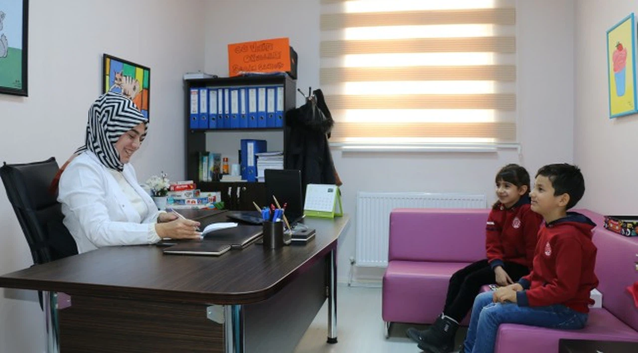 Başarılı iletişim öğrencilerin başarısını etkiliyor
