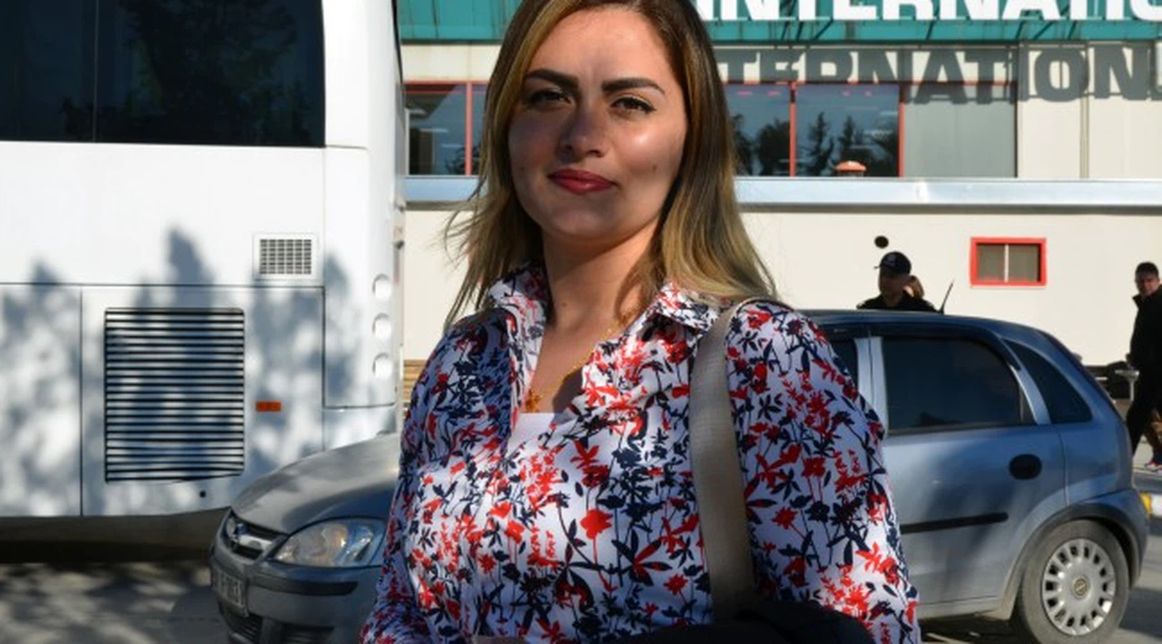 İmzayı attı, eyleme gitti